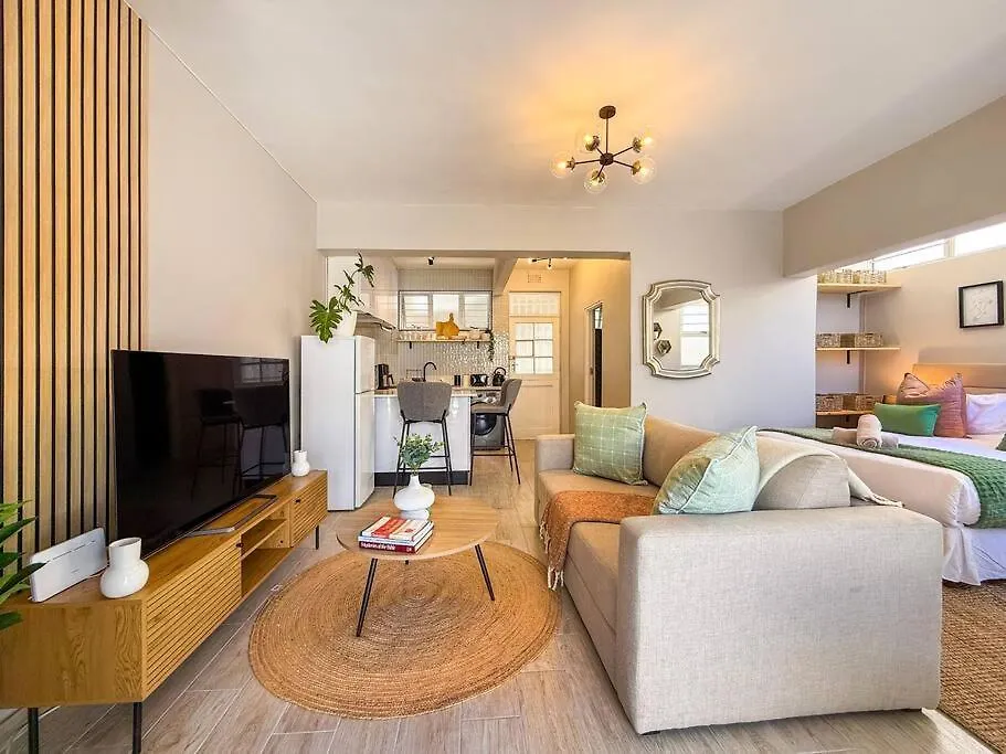 Luxury In Greenpoint Main Rd Cape Town